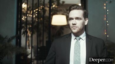 Tattooed brunette Evelin Stone loves sex