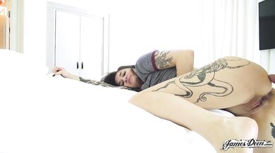 Rought sex with pretty horny pornstar Luna Lovely