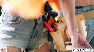 High-speed pounding leaves Lily Phillips gaping and soaked on the job